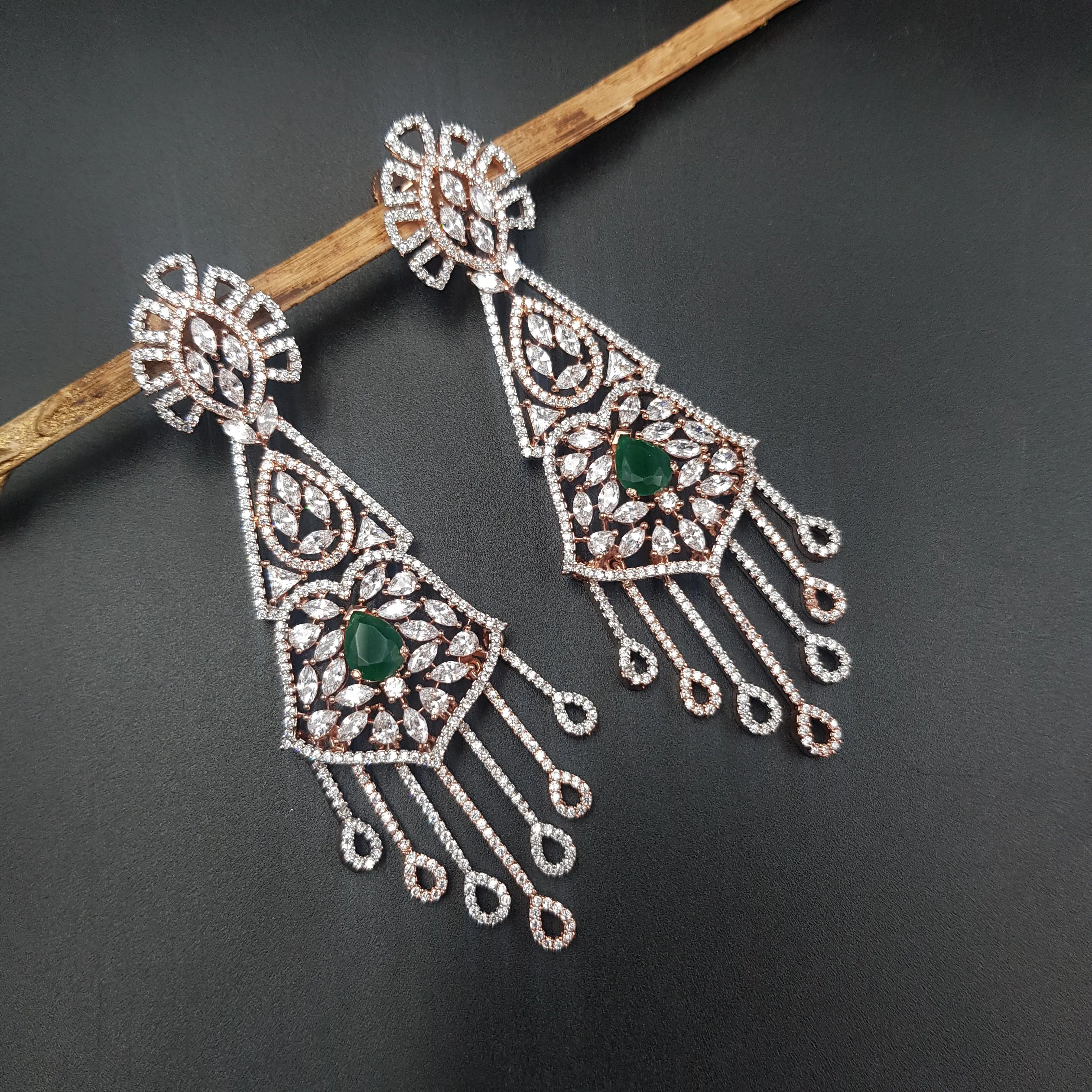 Rose Gold Plated Stylish Zircon/AD Earring 10850-6608