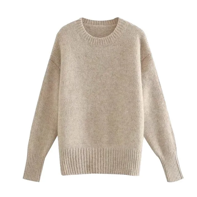 SOFT KNITTED SWEATER